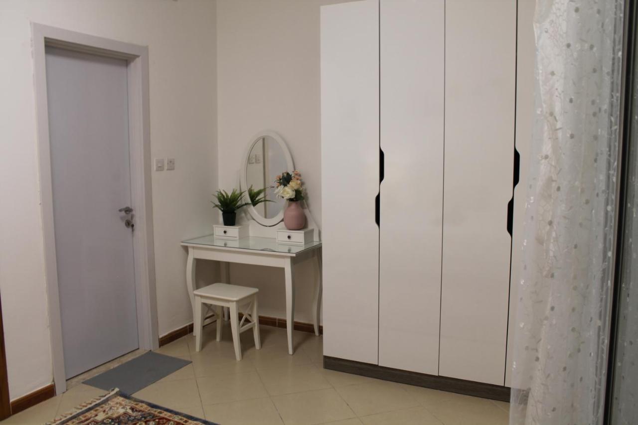 Newly Furnished Cozy 1 Bedroom Apartment Close To Jbr Beach And Metro Dubai Exterior foto