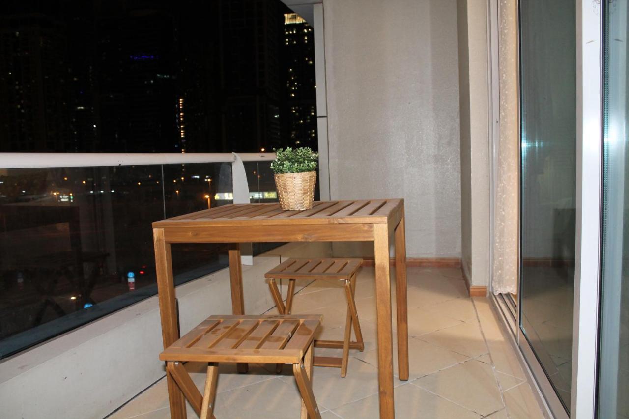 Newly Furnished Cozy 1 Bedroom Apartment Close To Jbr Beach And Metro Dubai Exterior foto