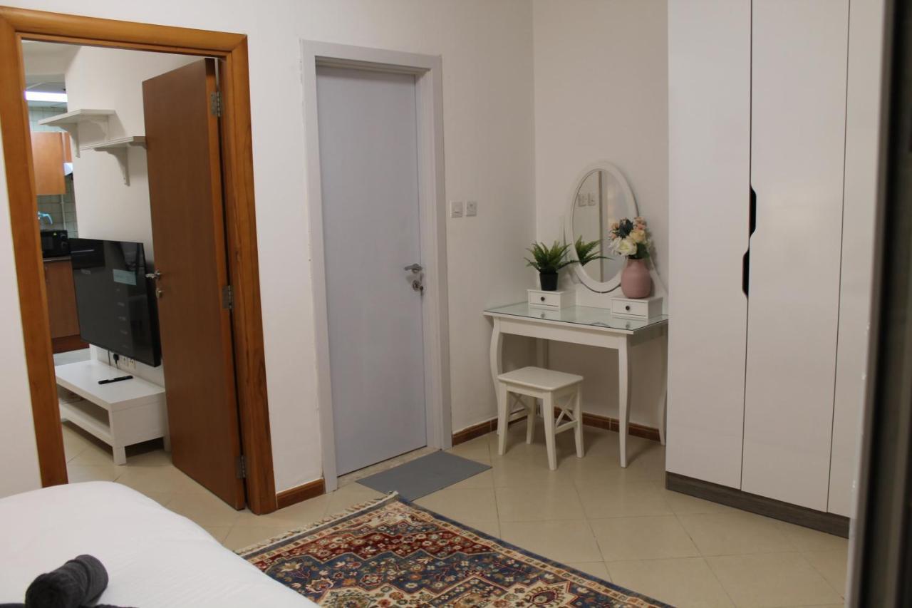 Newly Furnished Cozy 1 Bedroom Apartment Close To Jbr Beach And Metro Dubai Exterior foto