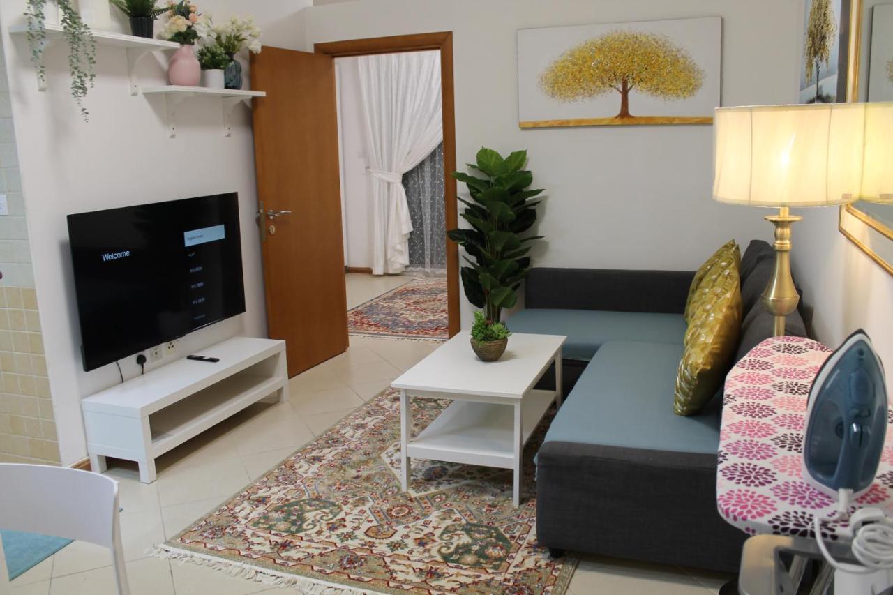 Newly Furnished Cozy 1 Bedroom Apartment Close To Jbr Beach And Metro Dubai Exterior foto