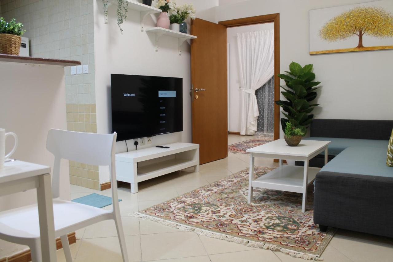 Newly Furnished Cozy 1 Bedroom Apartment Close To Jbr Beach And Metro Dubai Exterior foto